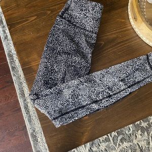 NWOT Lululemon WunderUnders